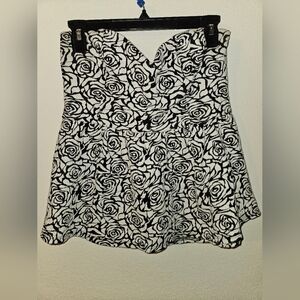 Pins And Needles Womans Black And White Floral Strapless Top Size L